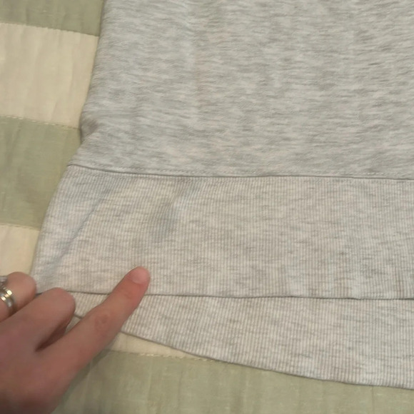 Old Navy heather gray sweatshirt round neck size XS - Picture 8 of 10